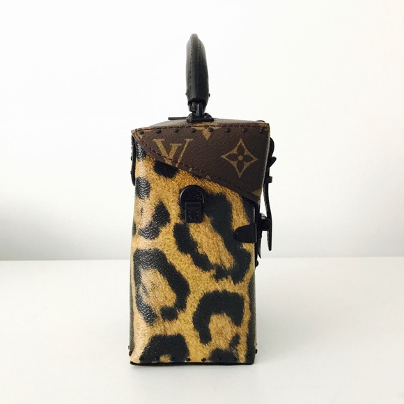 Louis Vuitton Wild camera box. - Picture 4 of 8