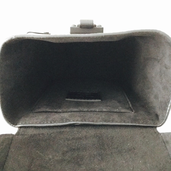 Louis Vuitton Wild camera box. - Picture 5 of 8