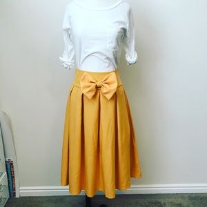 Mustard Skirt With Bow