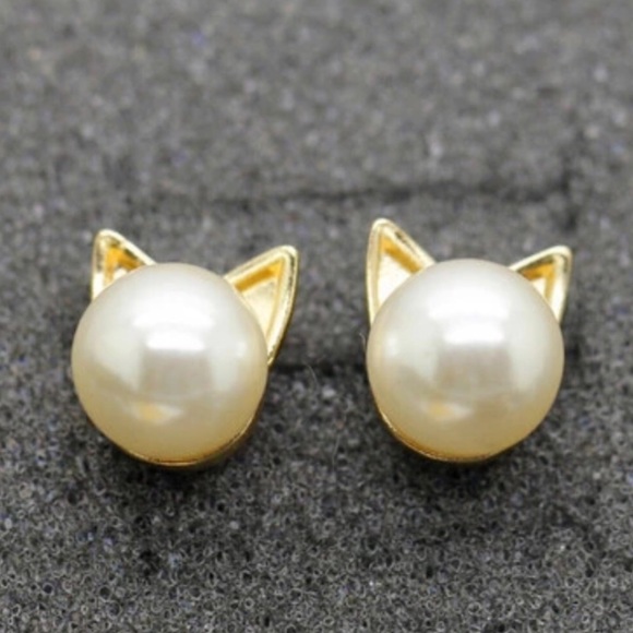 WILA Jewelry - 🐾Cat earrings pearl cat earring posts