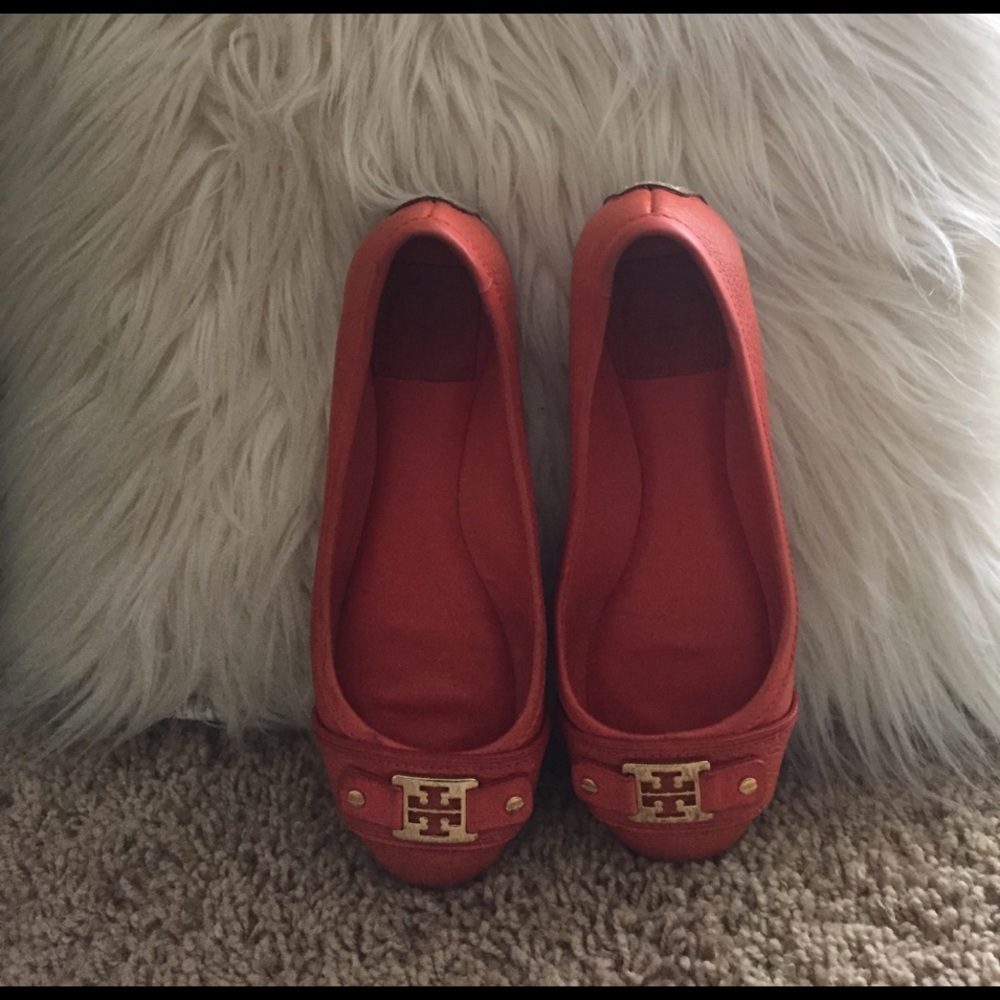 Shoes - Picture 2 of 3