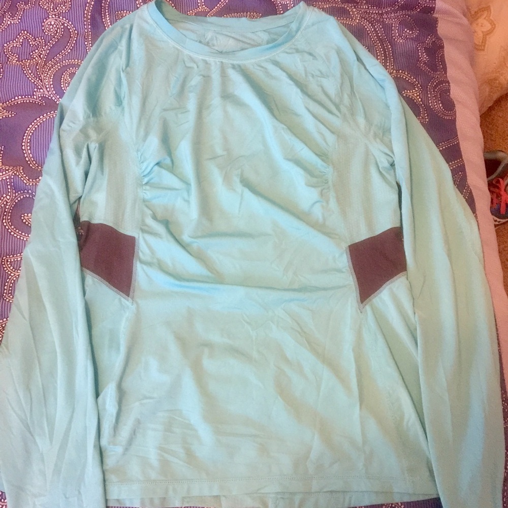 Lululemon long sleeve workout top