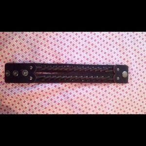 -NEW- leather braclet