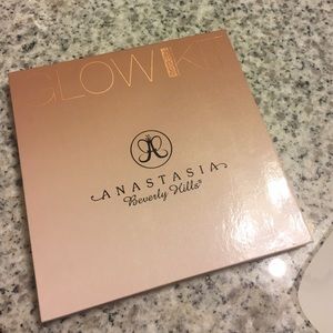 Anastasia Beverly Hills Glow Kit