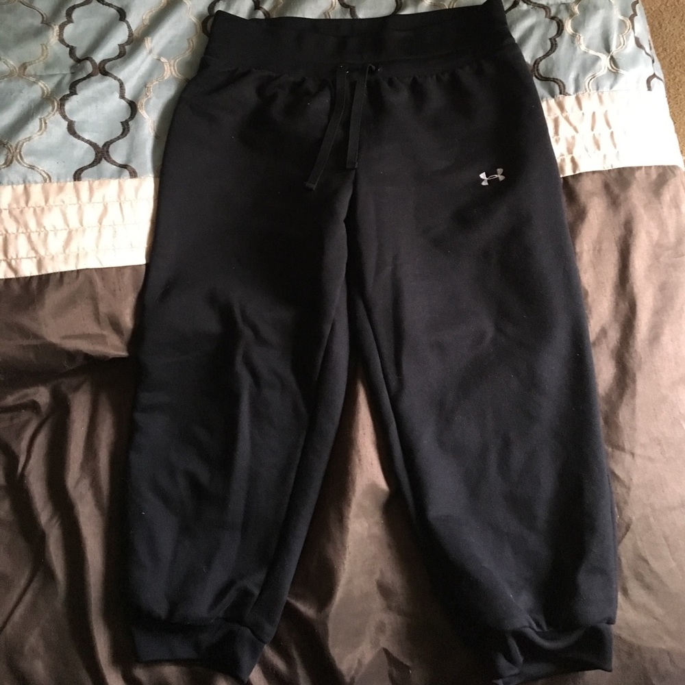 Under Armour cropped pants