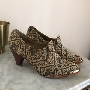 Anthropologie Latigo Velma Oxford Pump