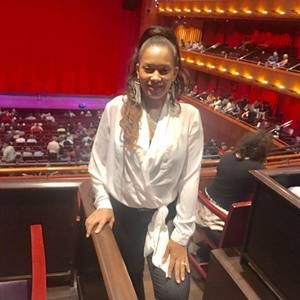 Meet your Posher, Monica