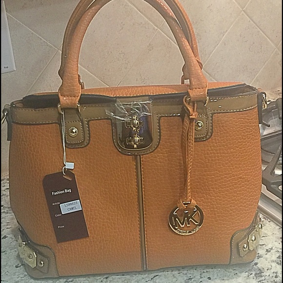 Daily fashion handbags