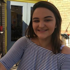 Meet your Posher, Macie