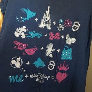 Exclusive disney parks t-shirt. Size L
