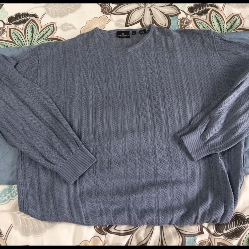 Hickey Freeman Men's sweater