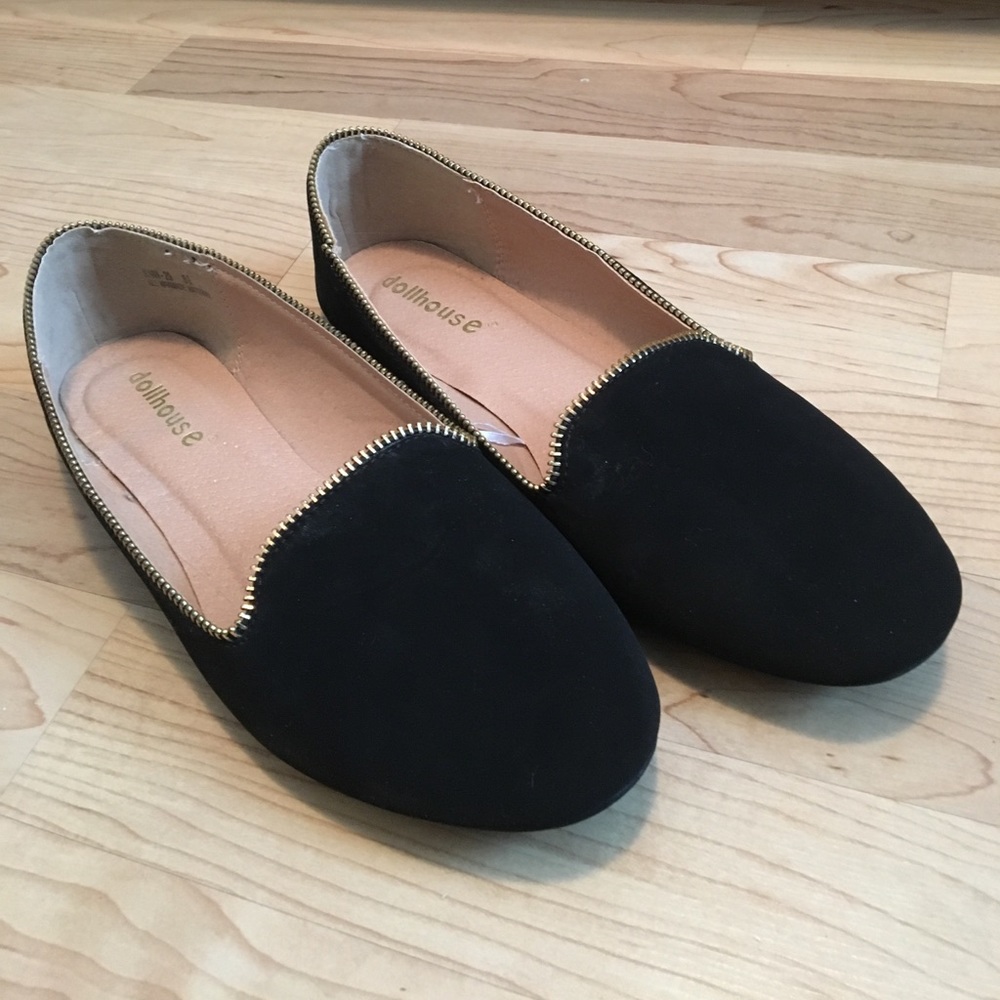 NWOT! Black Faux Suede Flats