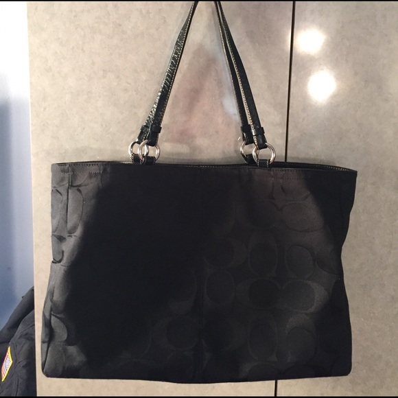 Coach purse - Picture 2 of 5