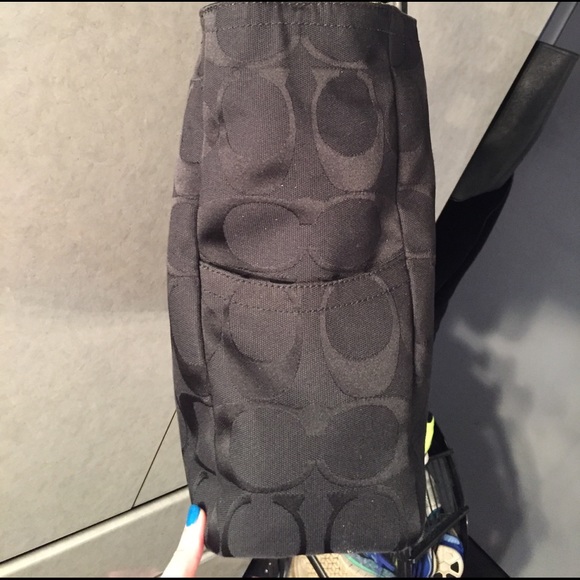 Coach purse - Picture 4 of 5