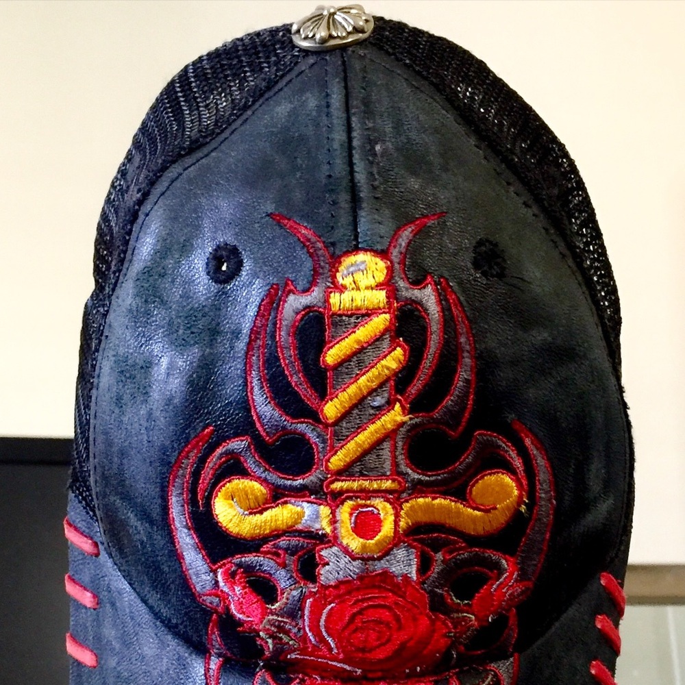 Designer Cap - Picture 4 of 4