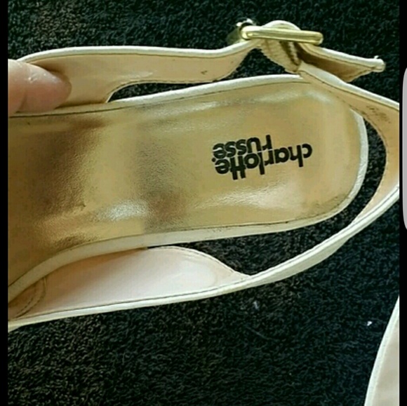 White open toe heel - Picture 3 of 3