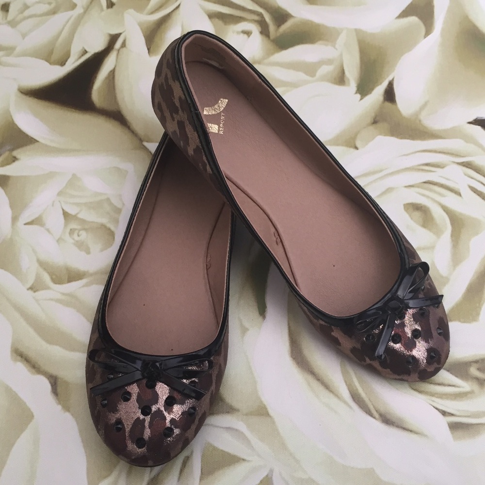 Report • Leopard Flats❣️