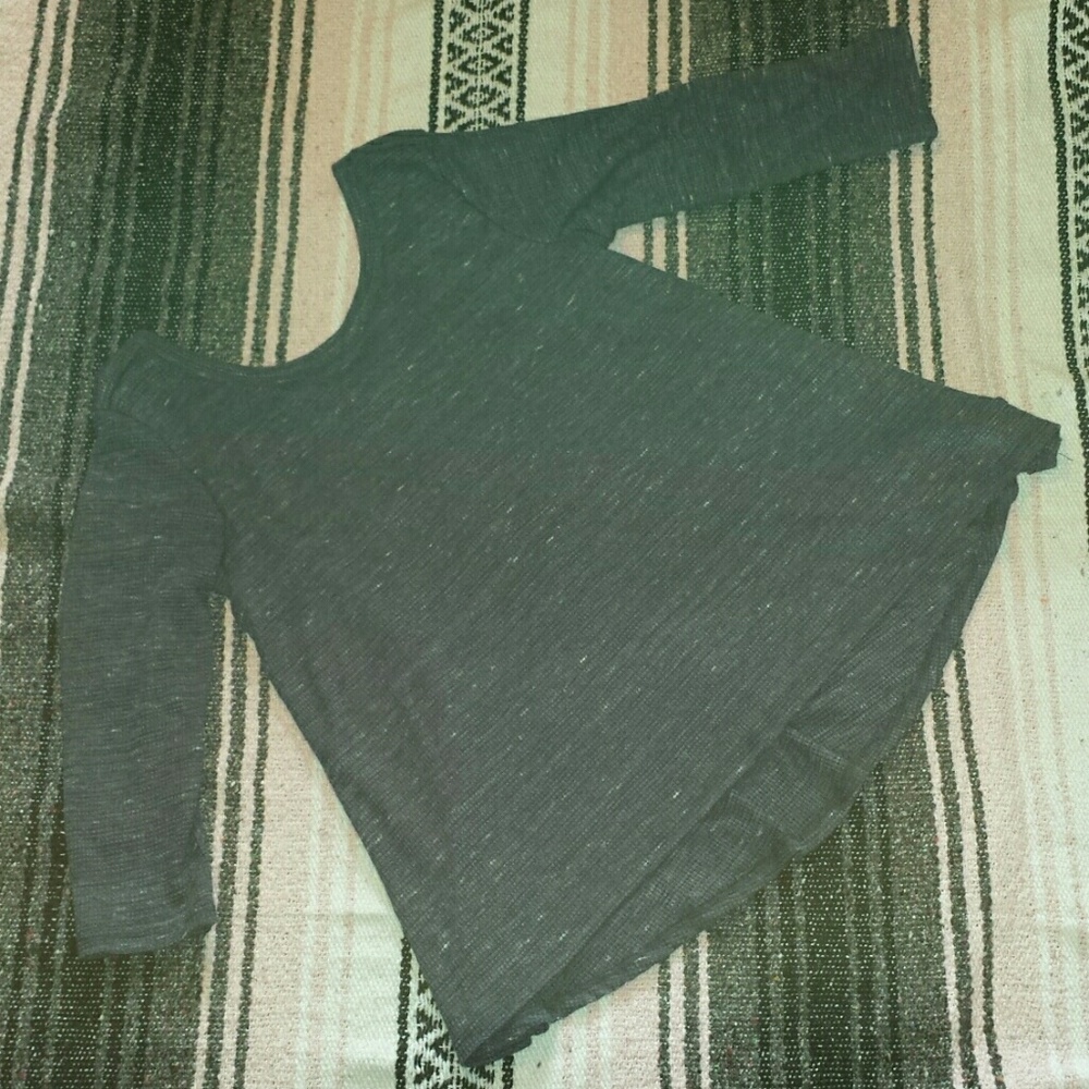 NWT Comfortable High-Low Shirt