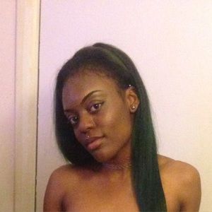 Meet your Posher, Shawna