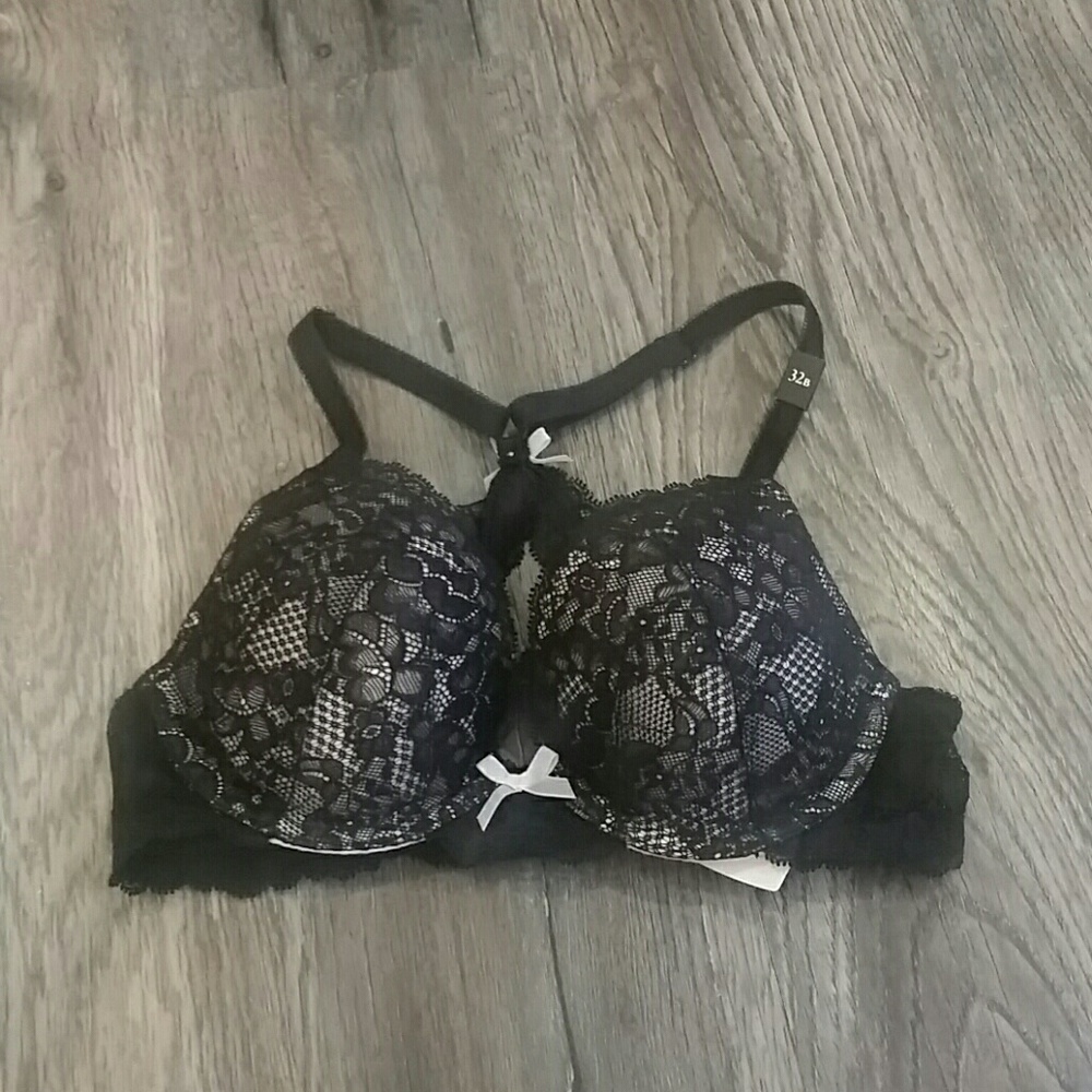 Nwt Victorias secret bra