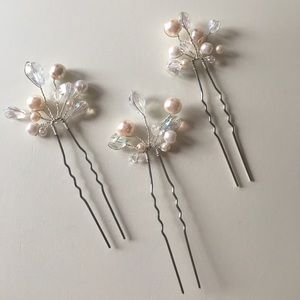 Blush and crystal hair pin
