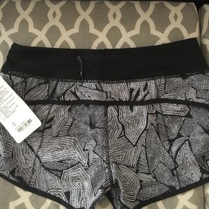 Lululemon speed short size 6 nwt