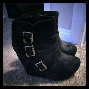 Black wedge platform booties