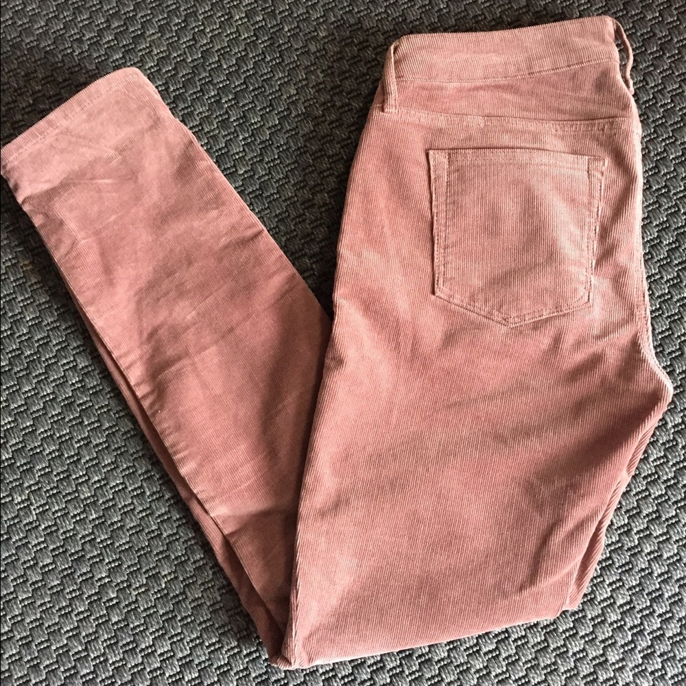 Gap maternity skinny leg corduroys