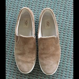 Ugg suede slip on deck shoes Sz. 8.5!!