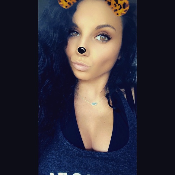 Meet your Posher, Skylar - Picture 2 of 2