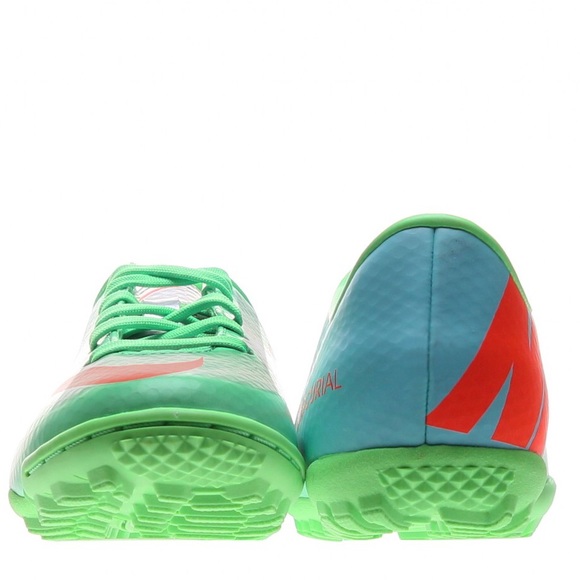 NWOB Nike 🎪 Mercurial Victory Cleats - Picture 4 of 4