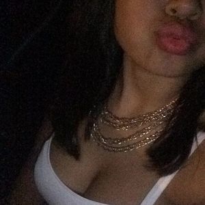 Meet your Posher, Ivonne