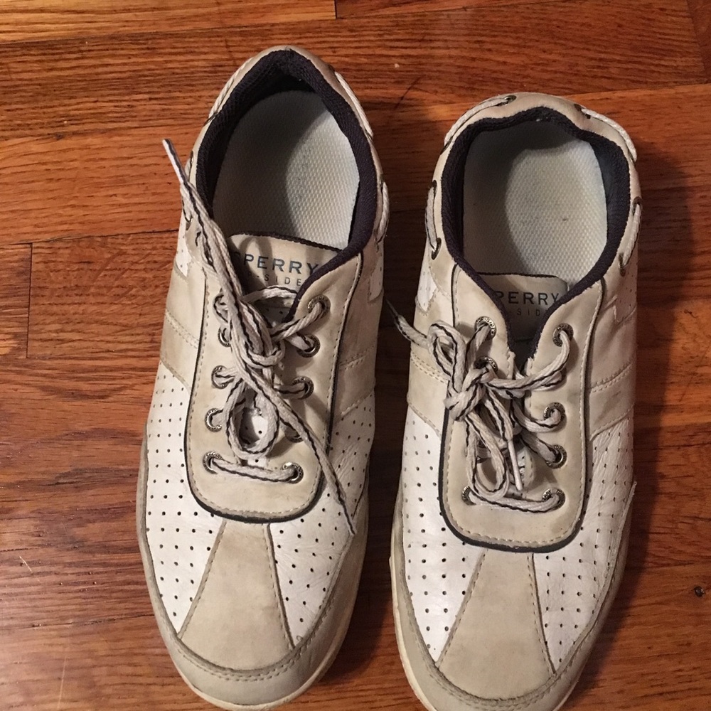 Sperry Tennis Shoes!