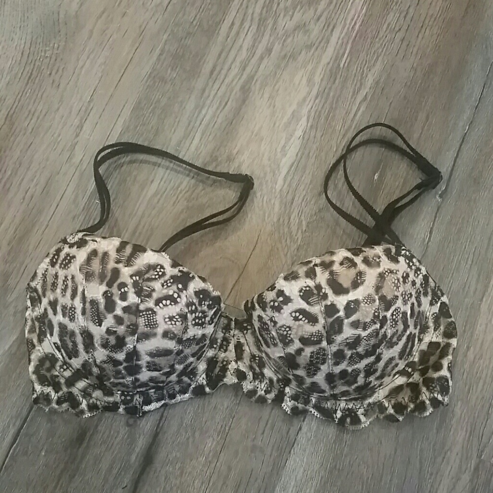 Sold Pink Victoria's secret 32b bra