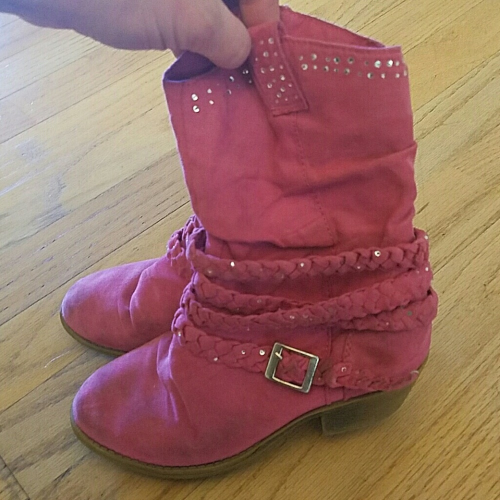 Cow girl boots from justice. Final price