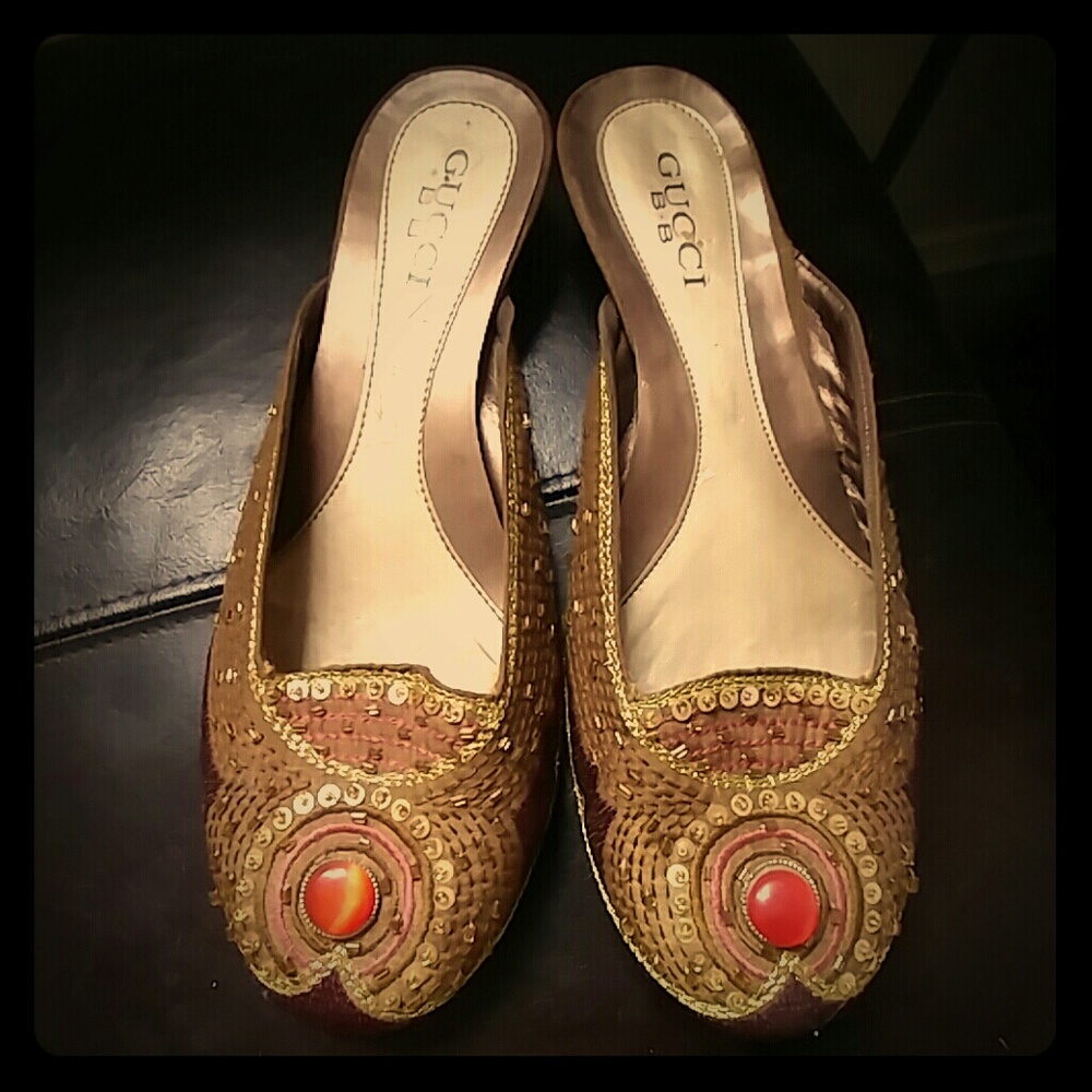 Gorgeous Gucci slides sz 39. Vintage!