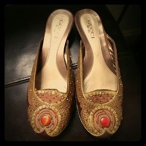 Gorgeous Gucci slides sz 39. Vintage!