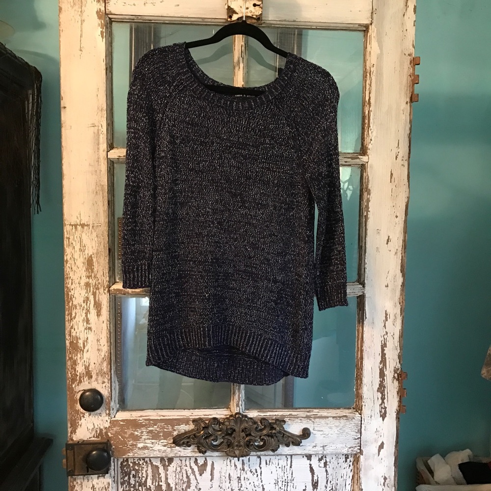 Super cute Navy sweater