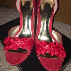 Carlos by Carlos Santana, peep toe Women heels