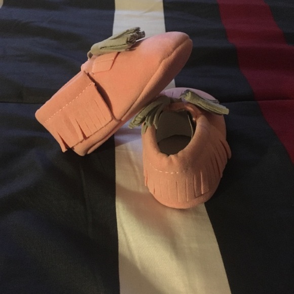 Pink infant shoes - Picture 3 of 3