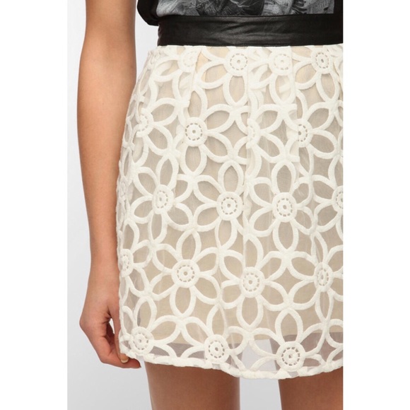 Urban Outfitters Dresses & Skirts - { Urban Outfitters}deist pleated embroidered skirt