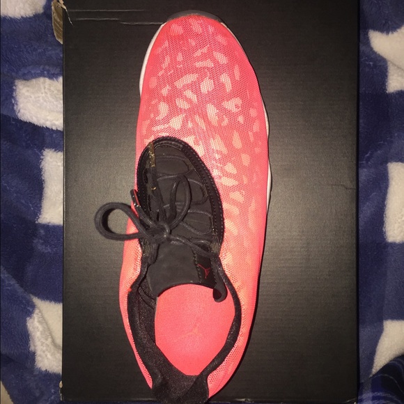 Jordan Future - Picture 2 of 2