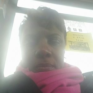 Meet your Posher, Yvette