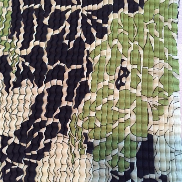 Sleeveless shell - Picture 1 of 3