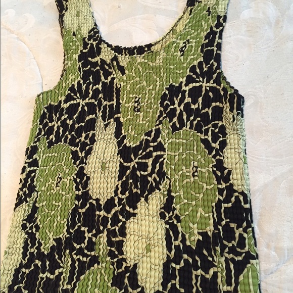 Sleeveless shell - Picture 3 of 3