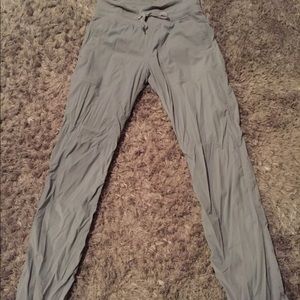 Lululemon Dance Studio Pant in 6 TALL