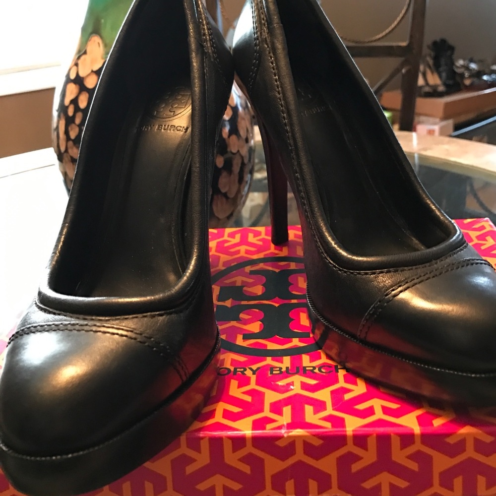 Today only Tory Burch black heels $65