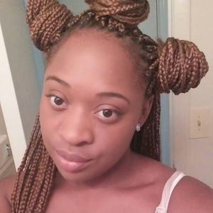 Meet your Posher, Tiffany