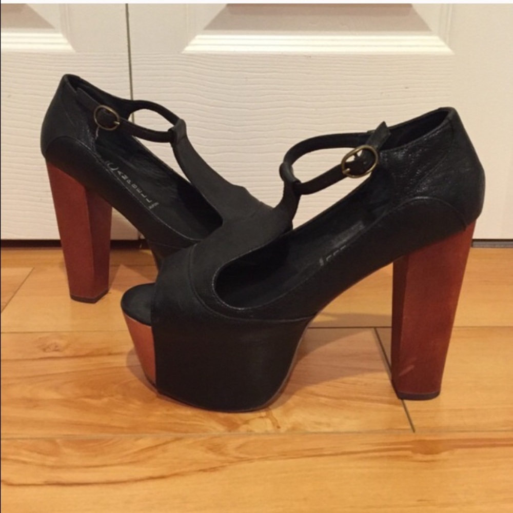 Jeffrey campbell foxy