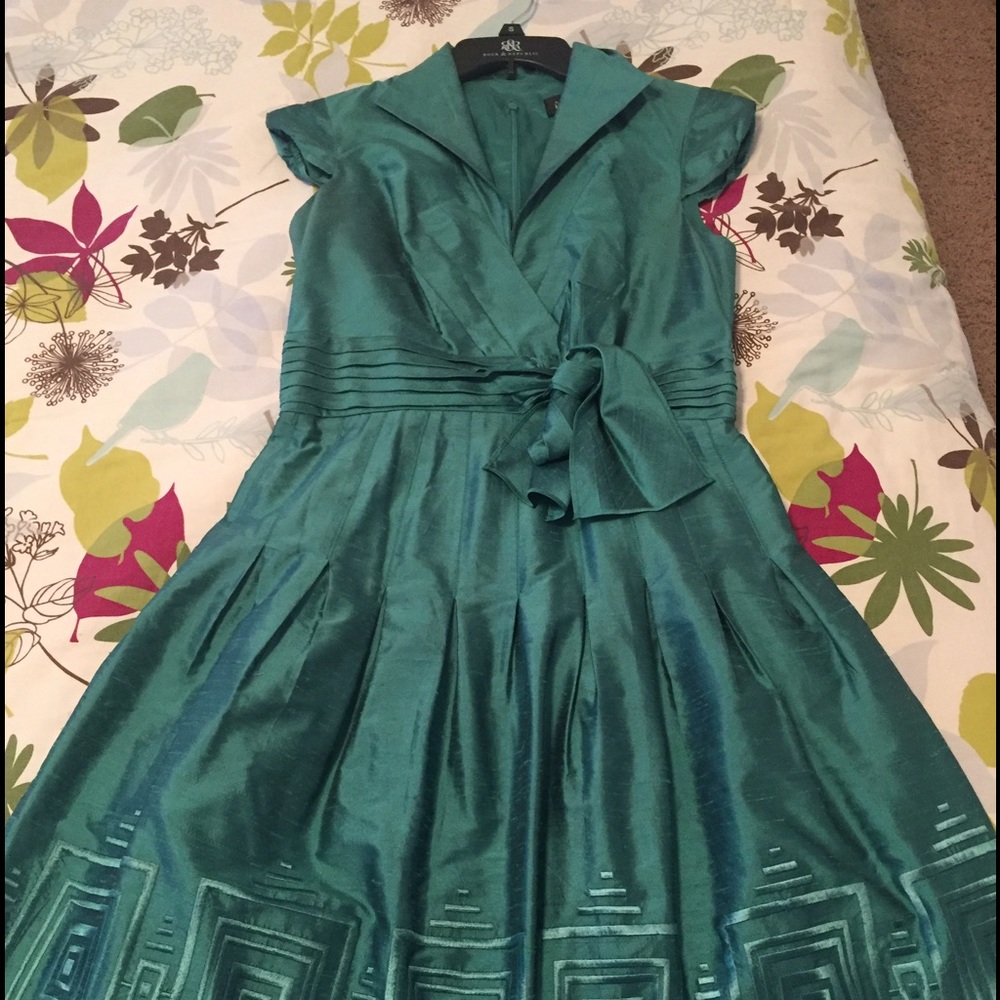 Beautiful Sateen material Party Dress!